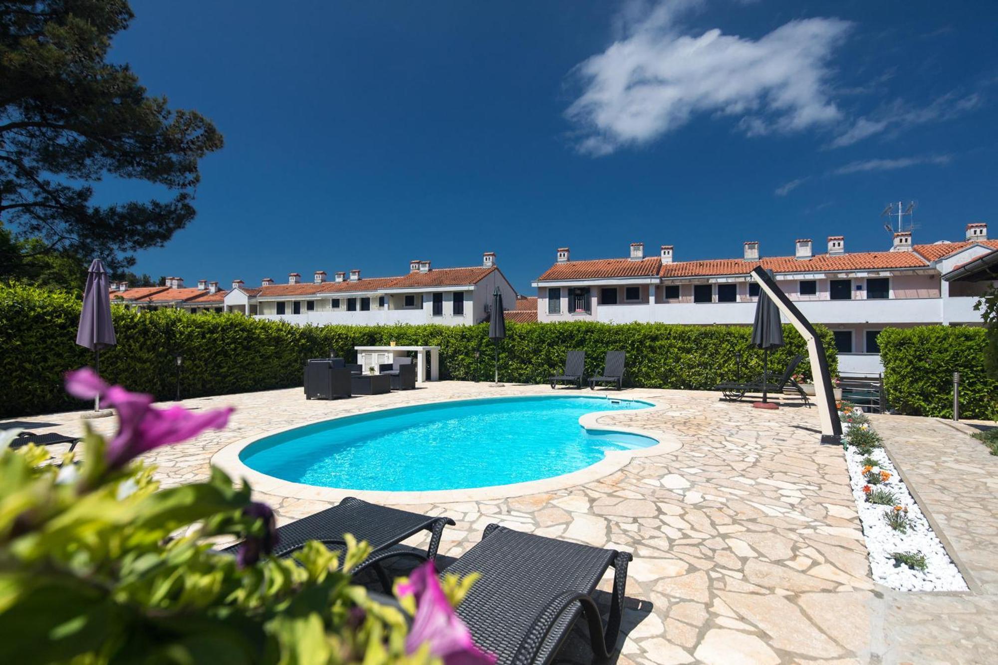 Holiday Home Ore Malinska Esterno foto