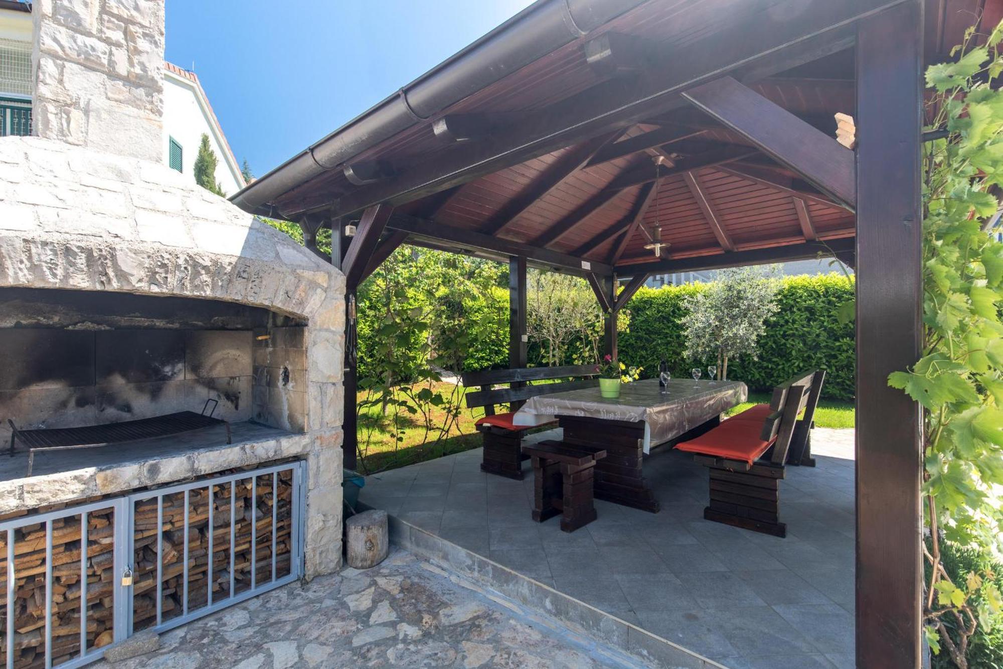 Holiday Home Ore Malinska Esterno foto
